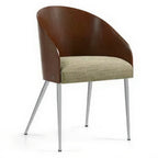 Marche guest chair — 8622 - Studio white background [AI office context]
