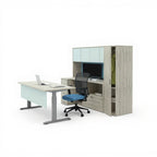 Innovations Suite - Studio white background [AI office context]